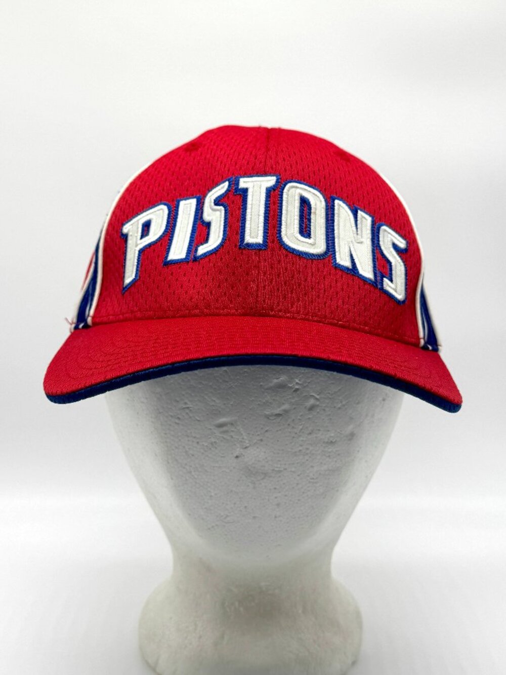 Vintage Detroit Pistons Reebok Fitted Stretch Hat Red Blue NBA Basketball
